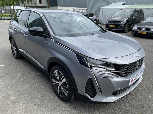 Peugeot 3008 225pk HYbrid Allure Pack Business (Camera- Keyless Entry - LED - Automatische Airco - Apple Carplay - Navigatie - 18")