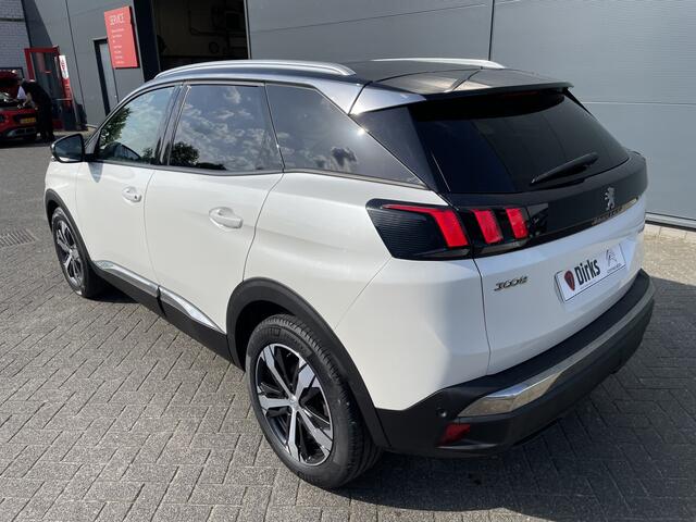 Peugeot 3008 130pk Crossway (Elektrisch Schuifdak - Elektrische Klep - Keyless Entry - Grip Controle - Camera - Navigatie - Apple Carplay - Automatische Airco)