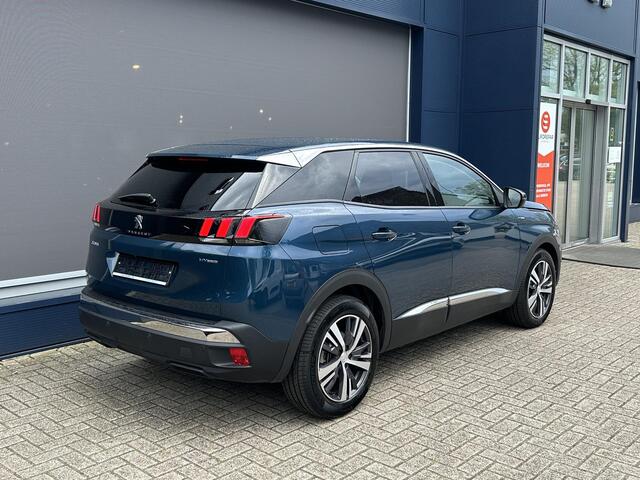 Peugeot 3008 1.6 Plug-In Hybrid 225 PK Allure Pack | Achteruitrij-Camera | PDC voor en achter | Full-Led Koplampen | Touch-screen met Full-map Navigatie | 10.000km! | Apple Carplay | Rijbaanbewaking |