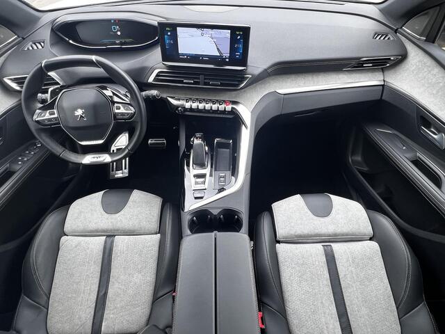 Peugeot 3008 1.6 HYbrid4 300 GT Avantage 4WD Automaat / Goed onderhouden / Afneembare trekhaak 1.250kg / Accu SoH 90.25% / Navigatie / Apple Carpay Android / 19" All Season banden /