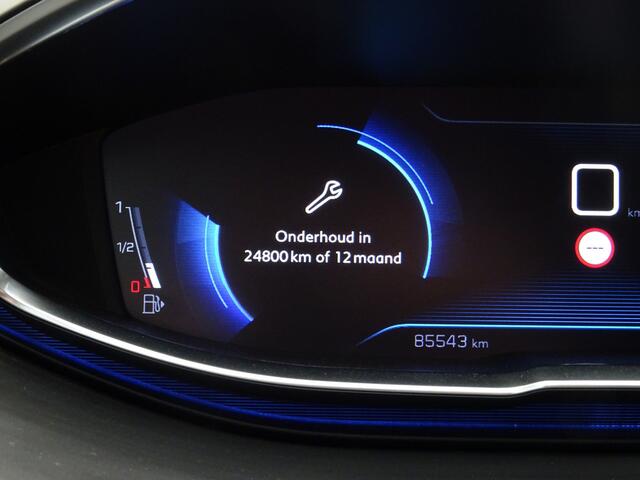 Peugeot 3008 1.2 PureTech Allure * CARPAY * 19 INCH !!
