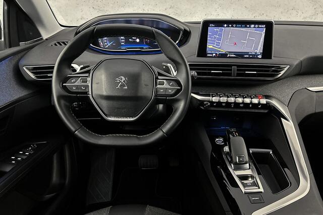 Peugeot 3008 1.2 PureTech Blue Lease Premium | Half lederen bekleding | LED | Adaptief cruise control | Apple carplay