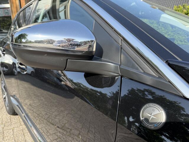 Peugeot 3008 130pk Crossway Aut. Drive assist | Schuifdak | Led