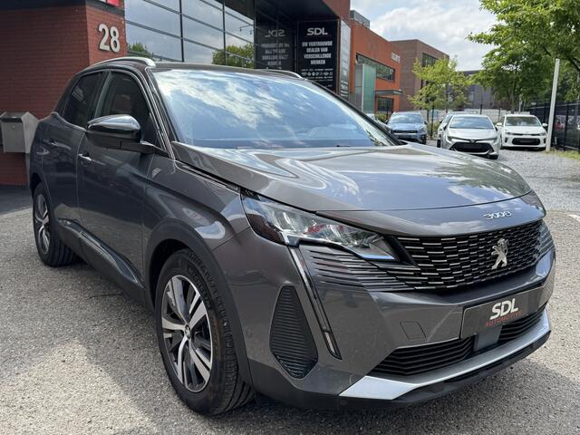 Peugeot 3008 1.6 HYbrid 225 Road Trip // ADAPTIVE CRUISE // NAVI // CAMERA // CLIMA // DODENHOEK SENSOR //