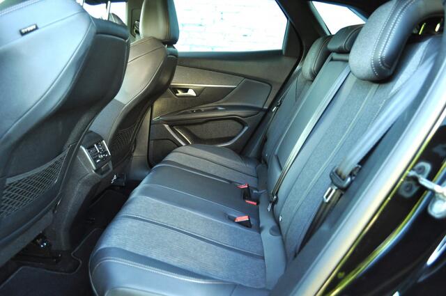 Peugeot 3008 1.2. GT Aut. LED stoelverw pdc v+a