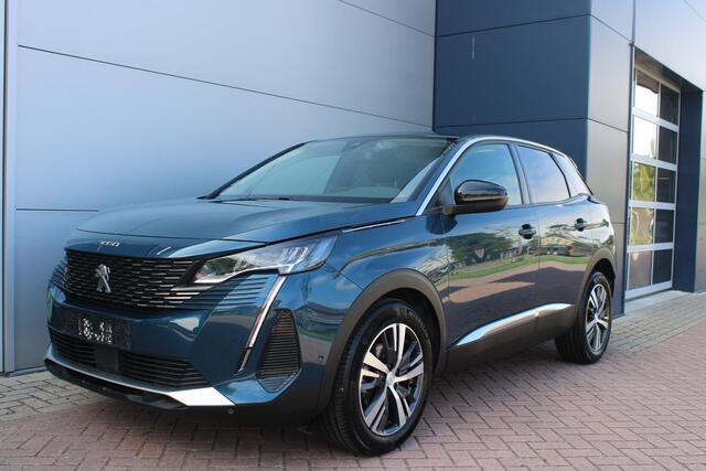 Peugeot 3008 1.2 PureTech 130pk Allure Pack Airco Navi Camera Carplay