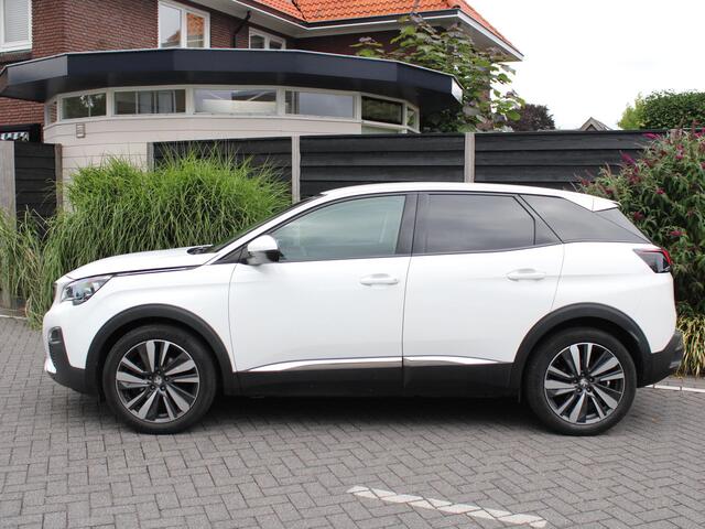 Peugeot 3008 Allure 1.2 PureTech 130PK Trekhaak, AppleCarPlay/AndroidAuto Navigatie, Lichtmetalen velgen, Parkeerhulp voor & achter