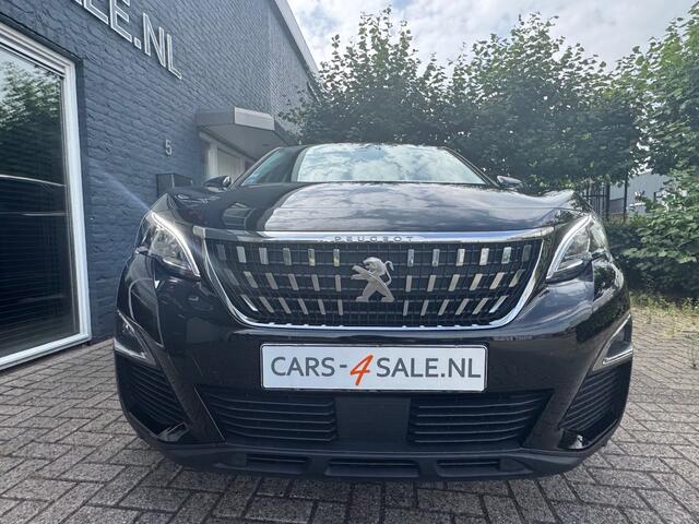 Peugeot 3008 1.2 Executive 130 pk + Car play + Lmv + Navi + Pdc - 11/2019!