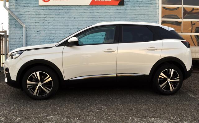 Peugeot 3008 1.2 Allure Aut. schuifd. LED pdc v+a cam inductieladen