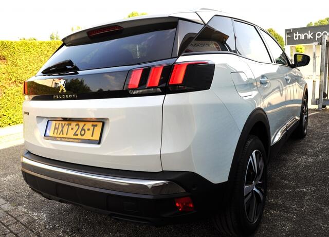 Peugeot 3008 1.2 Allure Aut. schuifd. LED pdc v+a cam inductieladen