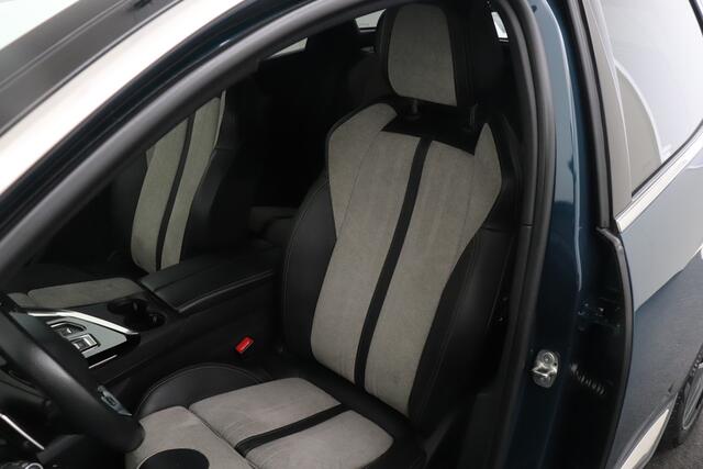 Peugeot 3008 1.6 HYbrid 225 GT Carplay Aadpt. Cruise Memory