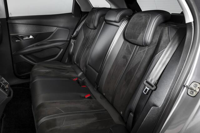 Peugeot 3008 1.2 PureTech Crossway 130 PK - Automaat | S/K-Panodak | Dig. Cockpit | Adapt. Cruise | PDC | Camera | NAV + App. Connect | ECC | Elek. Klep | DAB | LM 18" |