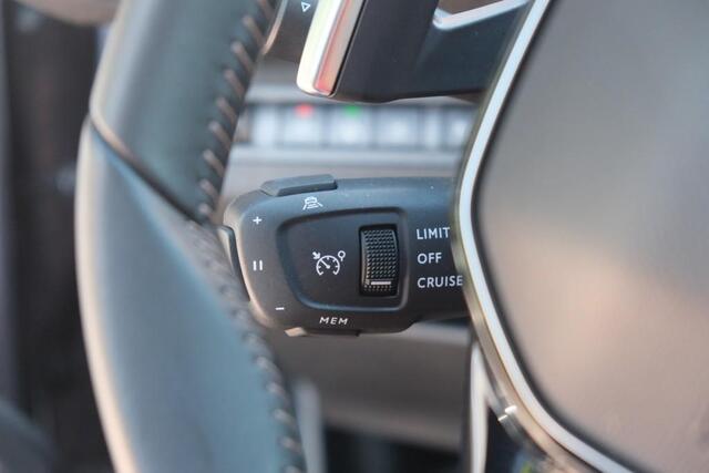 Peugeot 3008 1.6 Plug-in HYbrid 180pk EAT8 Allure Pack Business | Navi | App Connect | Cruise | Climate | Keyless | Camera | Blind Spot
