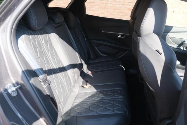 Peugeot 3008 1.2 Hybrid 145pk e-DCS6 Allure Pack Business | Navi | App Connect | Cruise | Climate | Keyless | Camera | Elektrische Achterklep