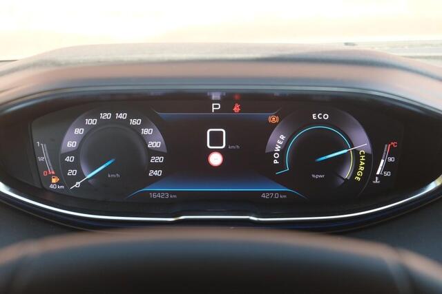 Peugeot 3008 1.2 Hybrid 145pk e-DCS6 Allure Pack Business | Navi | App Connect | Cruise | Climate | Keyless | Camera | Elektrische Achterklep