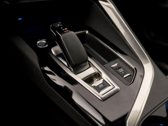 Peugeot 3008 1.6 HYbrid 225 Allure Automaat 225 Pk (GROOT NAVI, APPLE CARPLAY, 360 CAMERA, SPORTSTOELEN, ELEK ACHTERKLEP, GETINT GLAS, NIEUWE APK, NIEUWSTAAT)