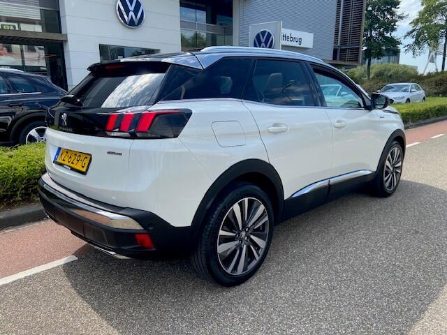 Peugeot 3008 1.2 PureTech GT Line / Navi / Panoramadak / Carplay