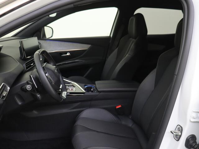 Peugeot 3008 1.6 HYbrid 225PK GT MEGA UNIEKE KM STAND !!! Camera | Apple Carplay |