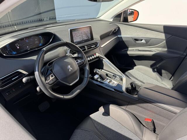 Peugeot 3008 1.6 HYbrid 225 Allure | El. achterklep | Panoramadak | Prijs is rijklaar