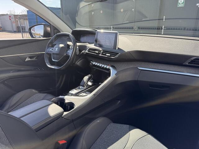 Peugeot 3008 1.6 HYbrid 225 Allure | El. achterklep | Panoramadak | Prijs is rijklaar