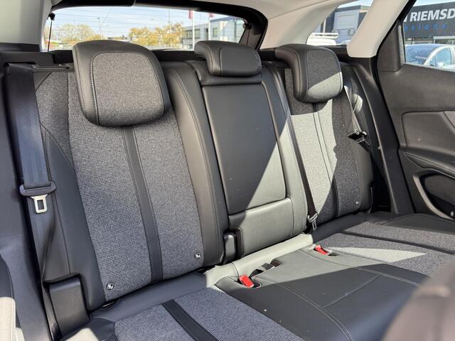 Peugeot 3008 1.6 HYbrid 225 Allure | El. achterklep | Panoramadak | Prijs is rijklaar