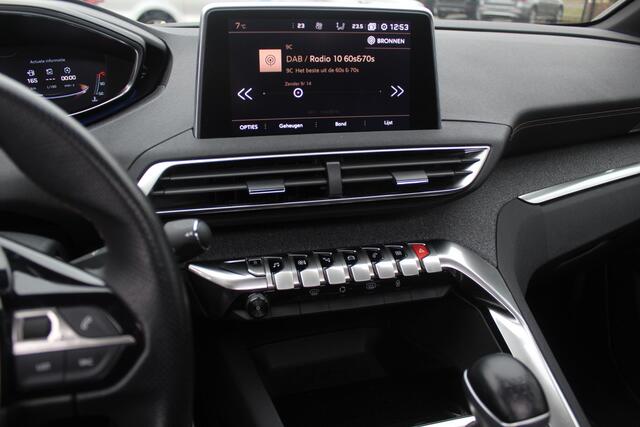 Peugeot 3008 1.2 PureTech Allure / Trekhaak / Camera / Navigatie / 19'' / Keyless / Half leder / Dodehoek / DAB / Cruise Control
