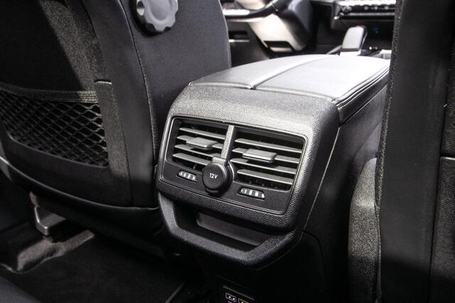 Peugeot 3008 1.6 HYbrid 225 GT All-in rijklrprs | Dealer ond. | 1e eig. | Panodak