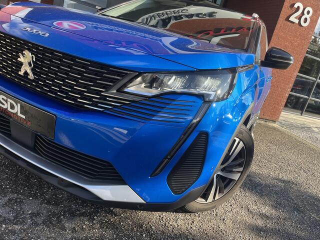 Peugeot 3008 1.6 HYbrid 225 Road Trip // LED // KEYLESS // DODEHOEK // HALF LEDER // CAMERA+SENSOREN // NAVI+CARPLAY //