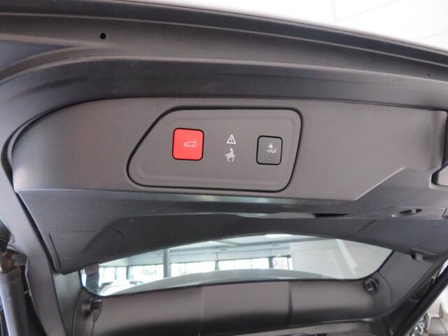 Peugeot 3008 1.2 PT BL Prem Av