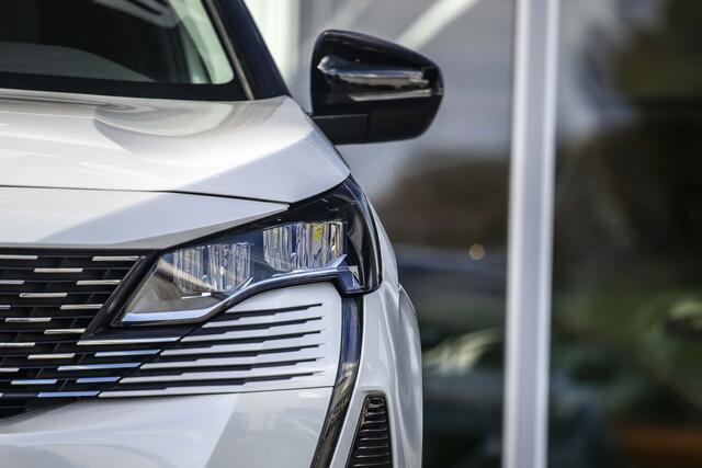 Peugeot 3008 1.6 HYbrid 225 Allure Pack Business | Camera | Stoelverwarming | LED