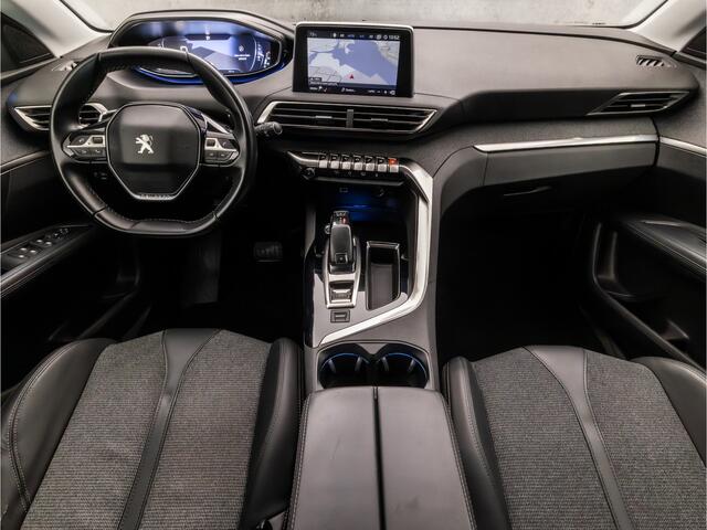 Peugeot 3008 1.2 PureTech Premium Sport (APPLE CARPLAY, GROOT NAVI, LEDER, KEYLESS, SPORTSTOELEN, 360 CAMERA, SFEERVERLICHTING, GETINT GLAS, LANE ASSIST, NIEUWE APK, NIEUWSTAAT)