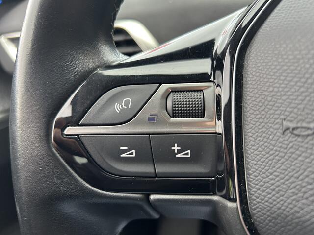 Peugeot 3008 1.2 PureTech Allure // NAVI + CARPLAY // PANO/SCHUIFKANTELDAK // LED // CAMERA // PDC V+A // KEYLESS