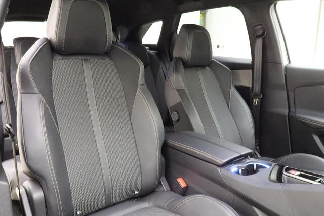 Peugeot 3008 1.2 Hybrid 136 GT Automaat | 145pk | Navigatie | Camera | Zwart Dak | Lichtmetalen Velgen 18" | Cruise Control Adaptief | LED Verlichting