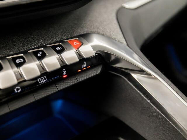 Peugeot 3008 1.6 e-THP Sport 165Pk Automaat (APPLE CARPLAY, MEMORY SEATS, LEDER, KEYLESS, STOELVERWARMING, SPORTSTOELEN, GETINT GLAS, LED KOPLAMPEN, 360 CAMERA, SFEERVERLICHTING, NIEUWE APK, NIEUWSTAAT)