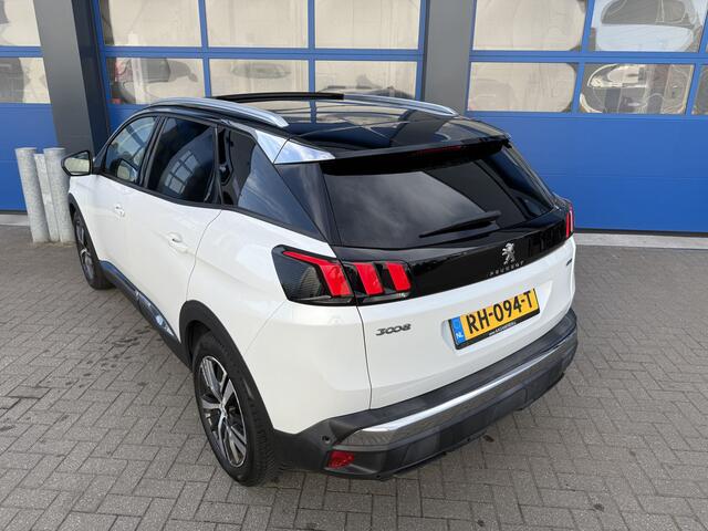Peugeot 3008 1.2 PureTech 96kW Automaat/ Panoramadak/ Virtual cockpit/ Allure