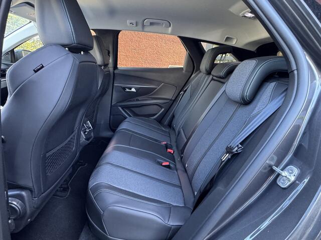 Peugeot 3008 1.6 HYbrid 225 Allure // NAVI // CLIMA // CRUISE // STOELVERWARMING // TREKHAAK //