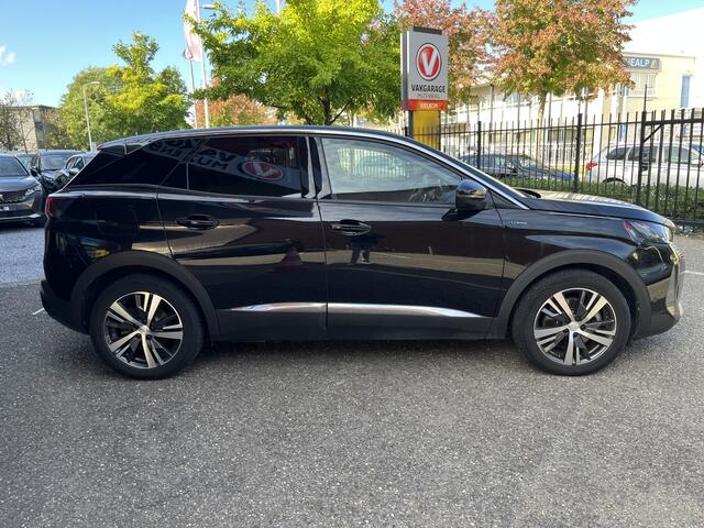 Peugeot 3008 1.6 HYbrid 225 Allure // DODEHOEK // KEYLESS // CAMERA+SENSOREN // STOELVERWARMING // AFN. TREKHAAK // NAVI+CARPLAY //