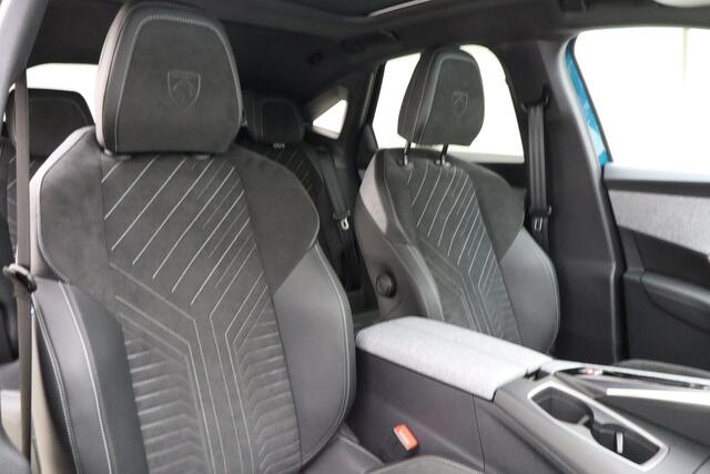Peugeot 3008 e-3008 GT Avantage 73 kWh 210 PK | 100% Elektrisch | 360 vision & Drive Assist Pack | Panoramisch schuifdak Pack | Camera | Elektrisch bedienbare achterklep | Nieuw uit voorraad leverbaar