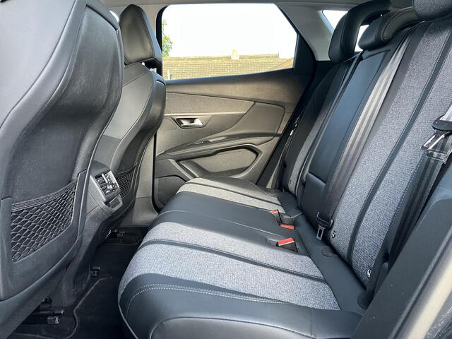 Peugeot 3008 1.2 PureTech Premium | Trekhaak | Elektr. stoelen | 12 mnd garantie | NAP
