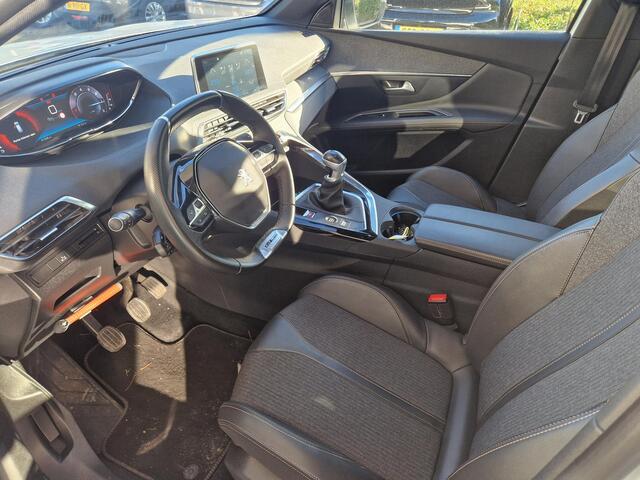 Peugeot 3008 1.2 PureTech GT Line Avantage | Panorama Dak | Climate & Cruise Control | Navi | AppleCarplay/AndroidAuto| Elektrische Kofferklep |