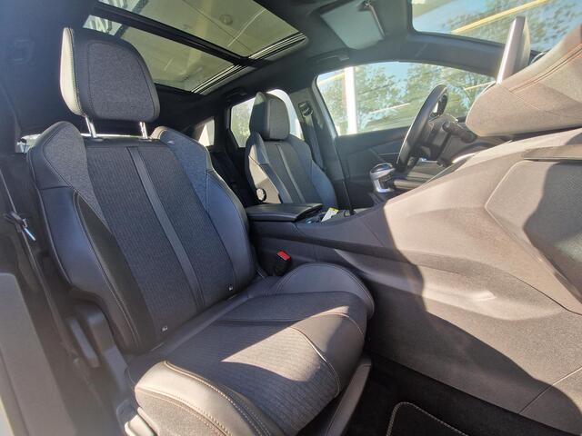 Peugeot 3008 1.2 PureTech GT Line Avantage | Panorama Dak | Climate & Cruise Control | Navi | AppleCarplay/AndroidAuto| Elektrische Kofferklep |