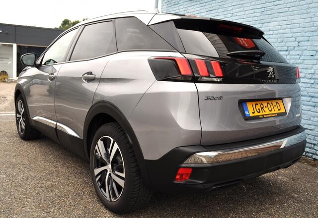 Peugeot 3008 1.2 Allure Aut schd navi pdc v+a