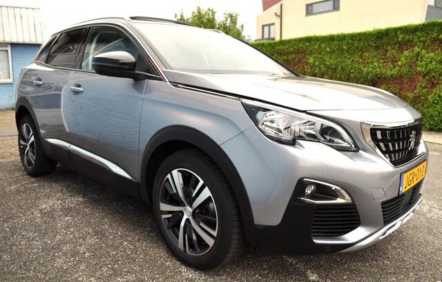 Peugeot 3008 1.2 Allure Aut schd navi pdc v+a