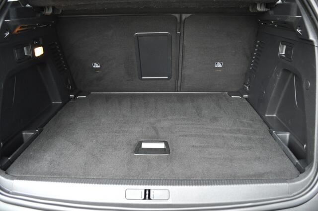 Peugeot 3008 1.2 Allure Aut schd navi pdc v+a