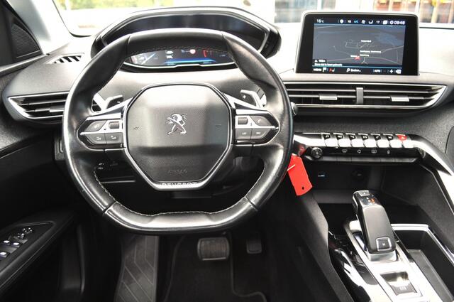 Peugeot 3008 1.2 Allure Aut schd navi pdc v+a