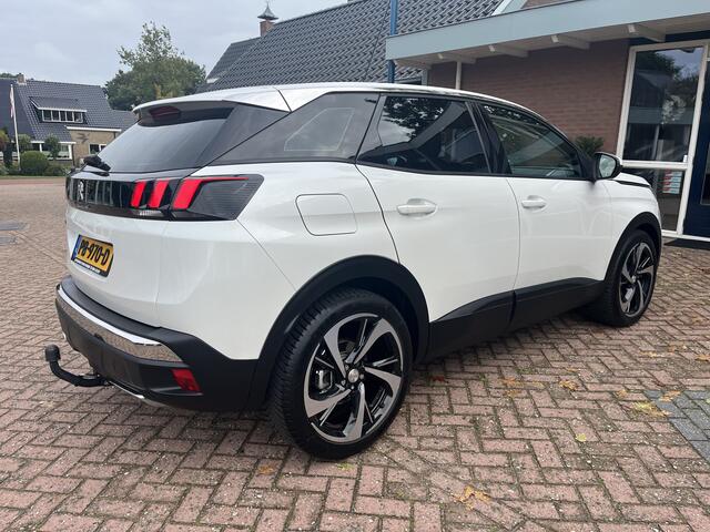 Peugeot 3008 1.2 PureTech Blue Lease Executive | 20'' Velgen | All Seasons | Trekhaak | Cruise | Navi | Apple/Android CarPlay