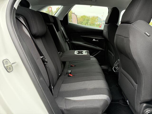Peugeot 3008 1.2 PureTech Blue Lease Executive 2e Eigenaar,Navi,Clima,Cruise,PDC,Trekhaak,N.A.P,APK tot 05-2026
