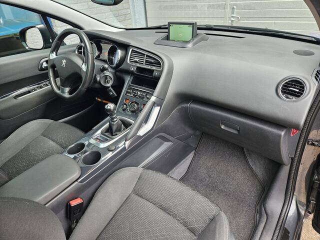 Peugeot 3008 1.2 PureTech Style nieuwemotor bij 150 dkm