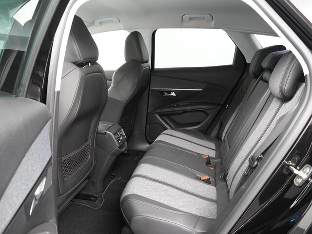 Peugeot 3008 1.2 PureTech Allure - Navigatie - Camera - Trekhaak - Climate Control