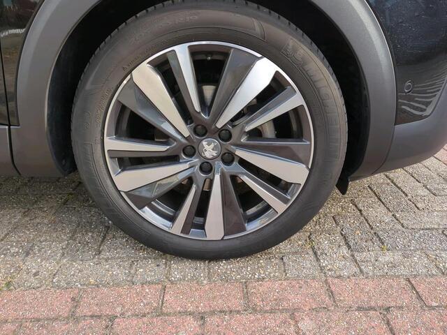 Peugeot 3008 1.2 PureTech Blue Lease Premium Avantage NL-AUTO | CAMERA | 1/2 LEDER